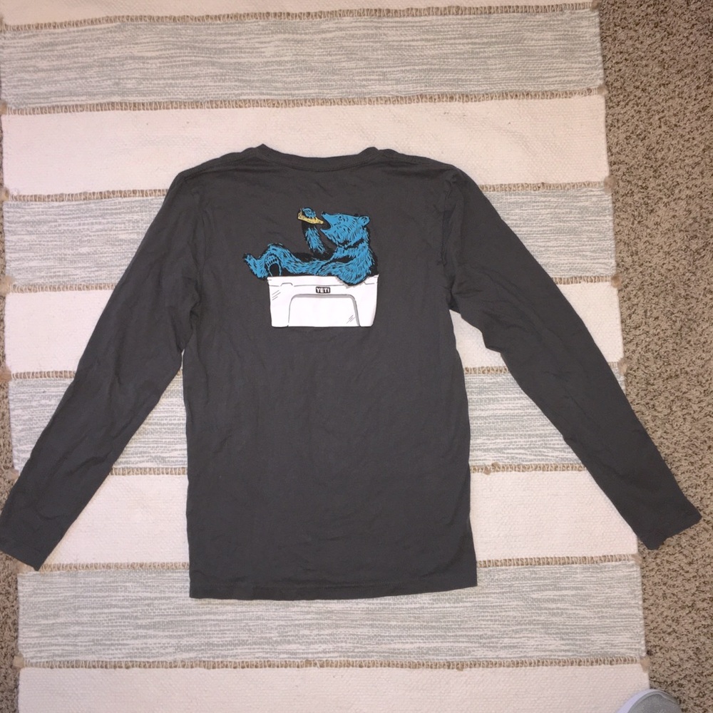 Yeti long sleeve crew neck shirt sz.S